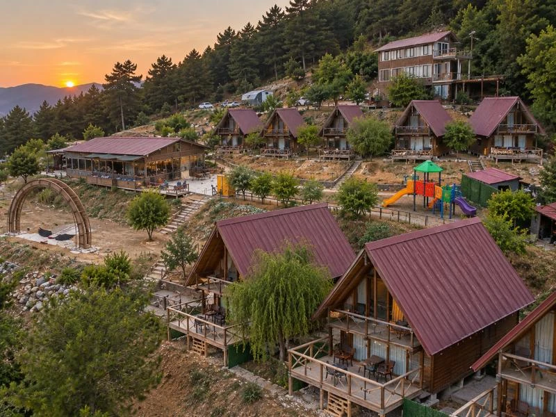 KOD 4604 - Başkonuş Yaylası'na Yakın, Ateş Çukurlu Bungalov Otel