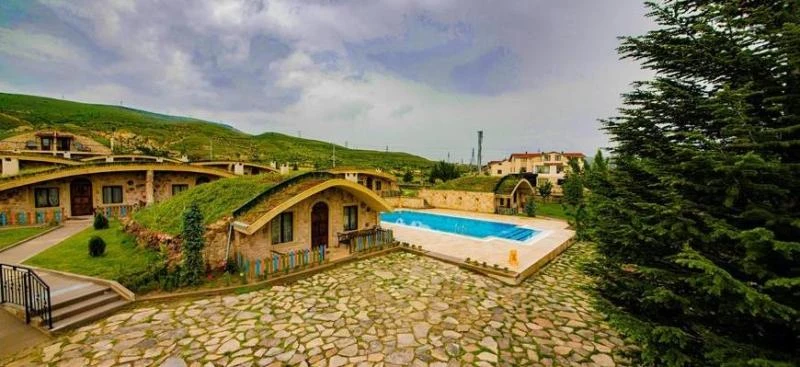 KOD 5019 - Kapadokya Ürgüp'te Hobbit Temalı Özel Havuzlu Otel