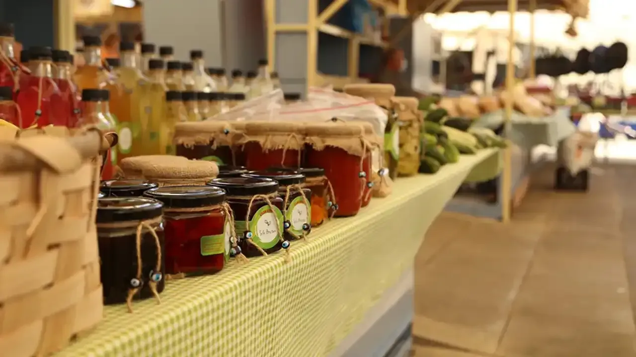 Eski Foça Pazarları