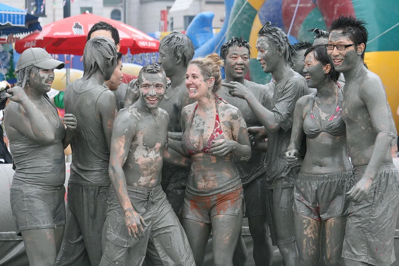 Boryeong Çamur Festivali