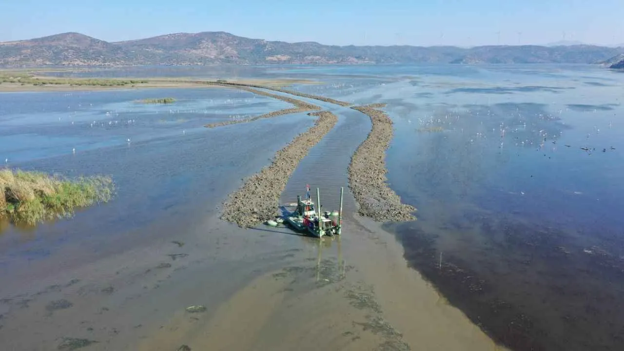 Ege'de Göl Restoranları