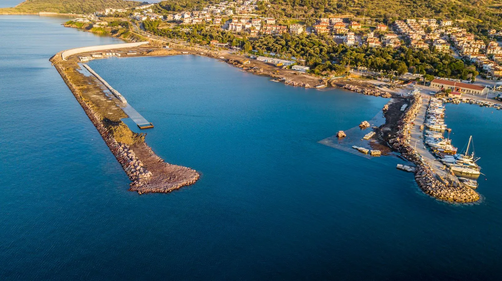 Foça Balıkçı Barınağı