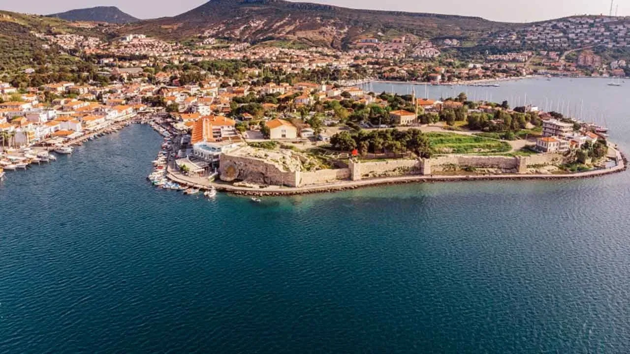 Foça Çarşısı