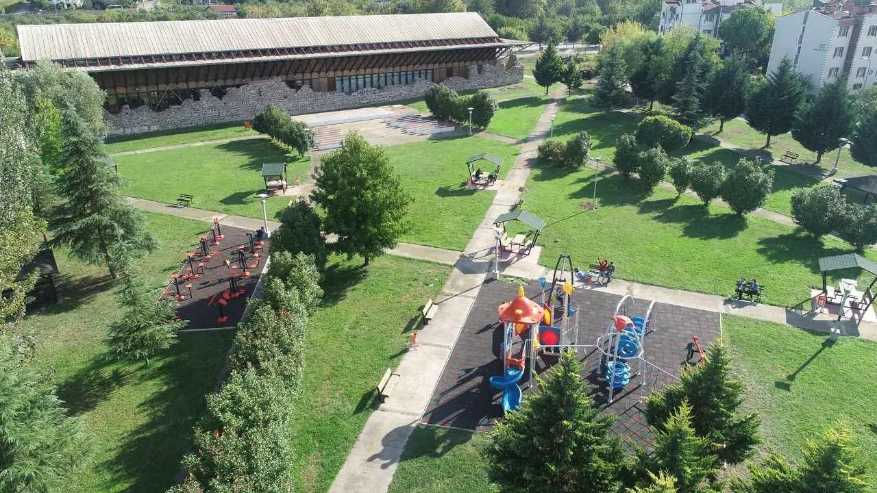 Gölcük Merkez Parkı