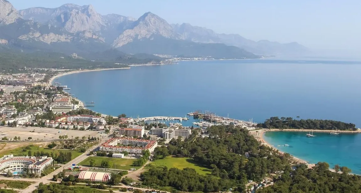 Kemer Tatili ve Kemer'de Görülecek Yerler