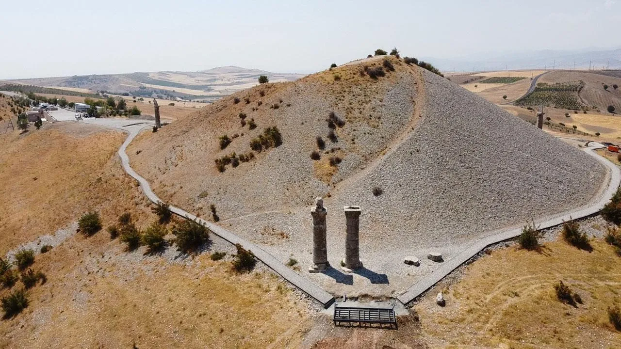 Karakuş Tümülüsü