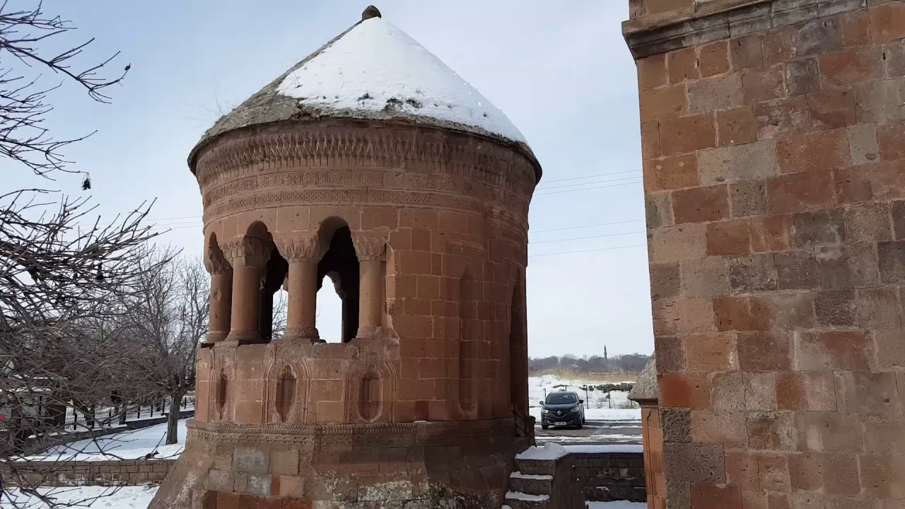 Emir Bayındır Kümbeti