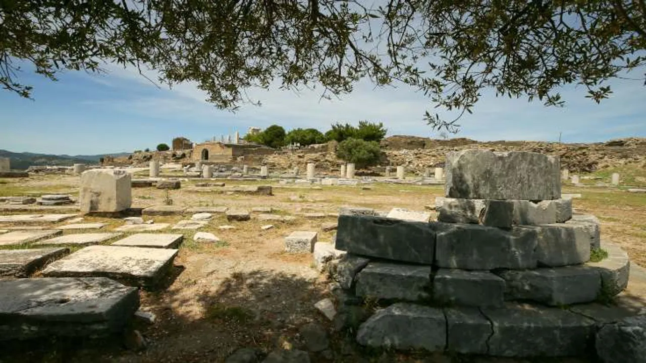 Myrina ve Gryneion Antik Kentleri