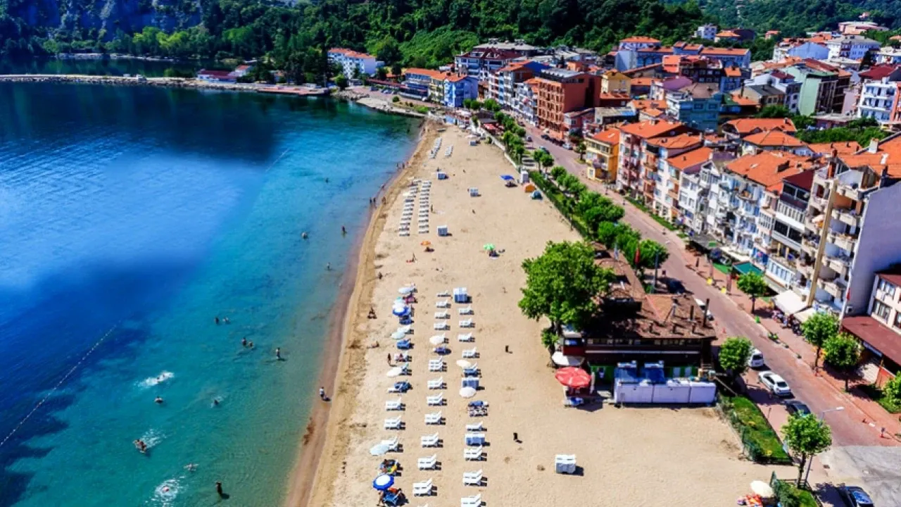 Küçük Liman Plajı