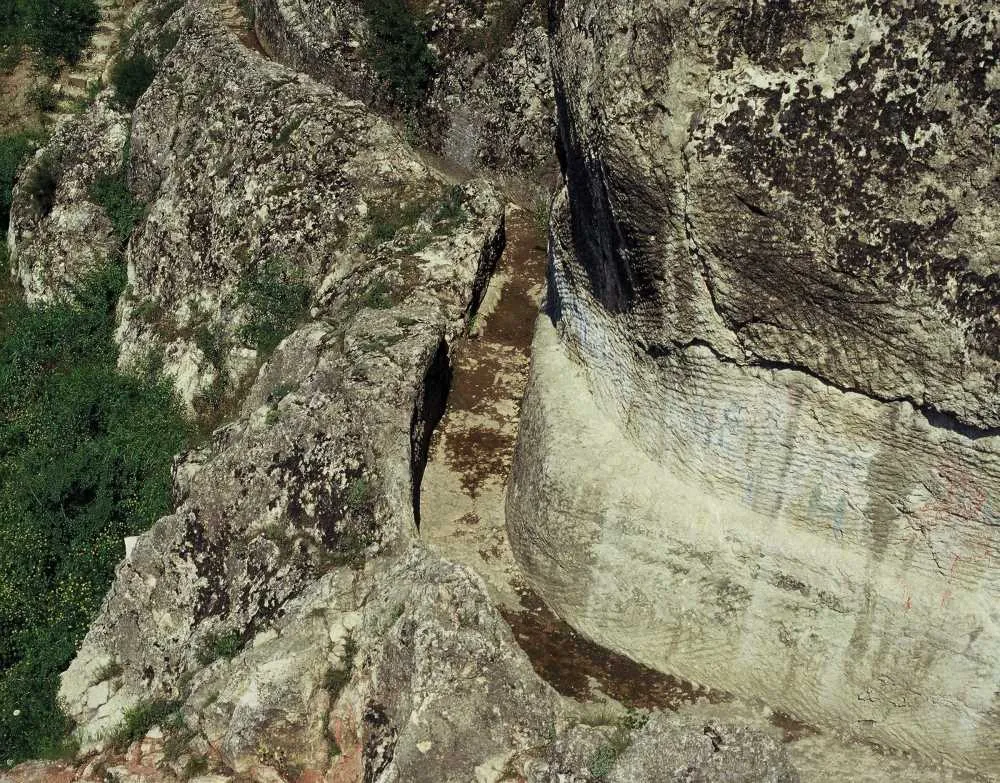 Ferhat ile Şirin Su Kanalları