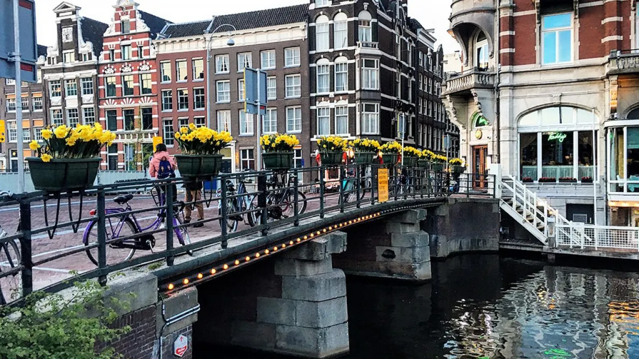 Amsterdam Kanalları