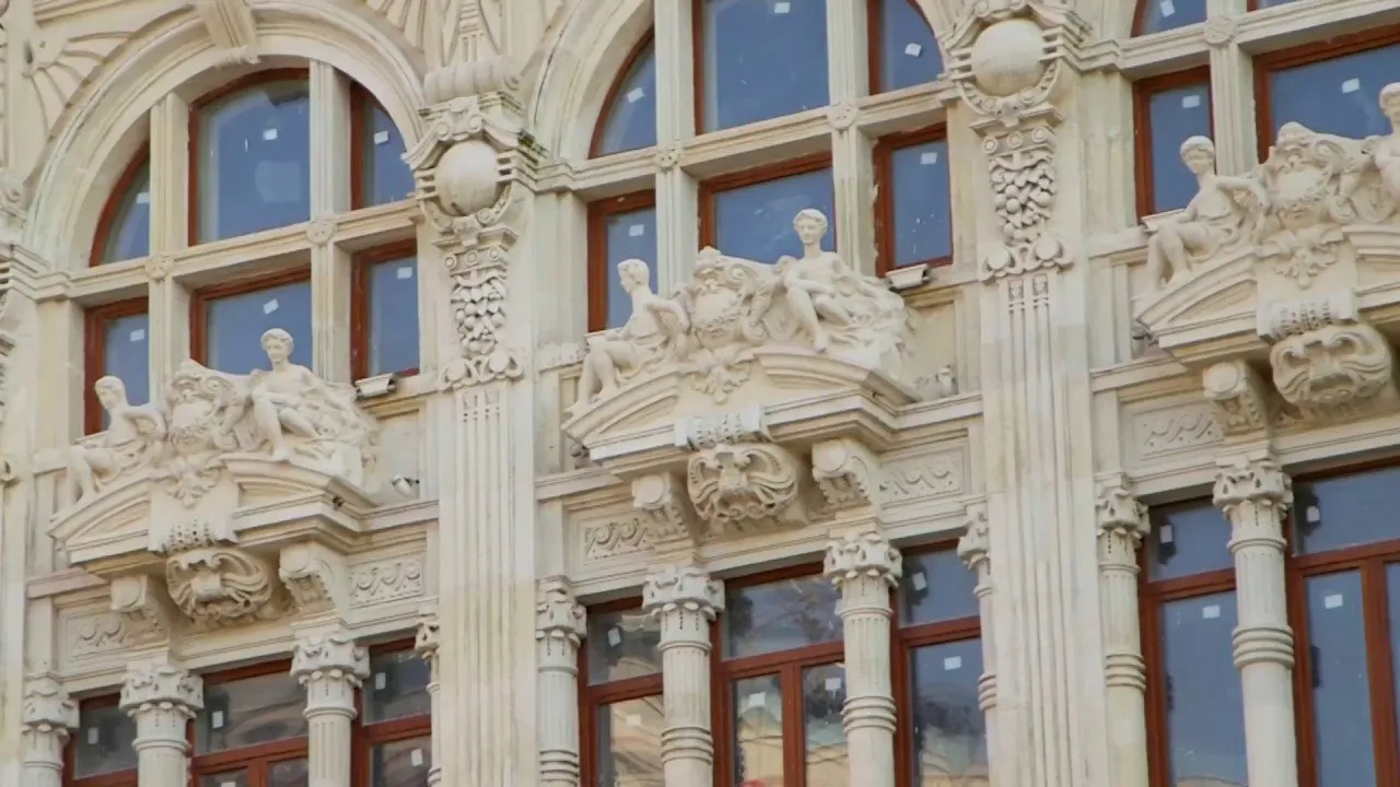 5. Mısır Apartmanı: Sanatla Zamanın Birleştiği Kudretli Yapı