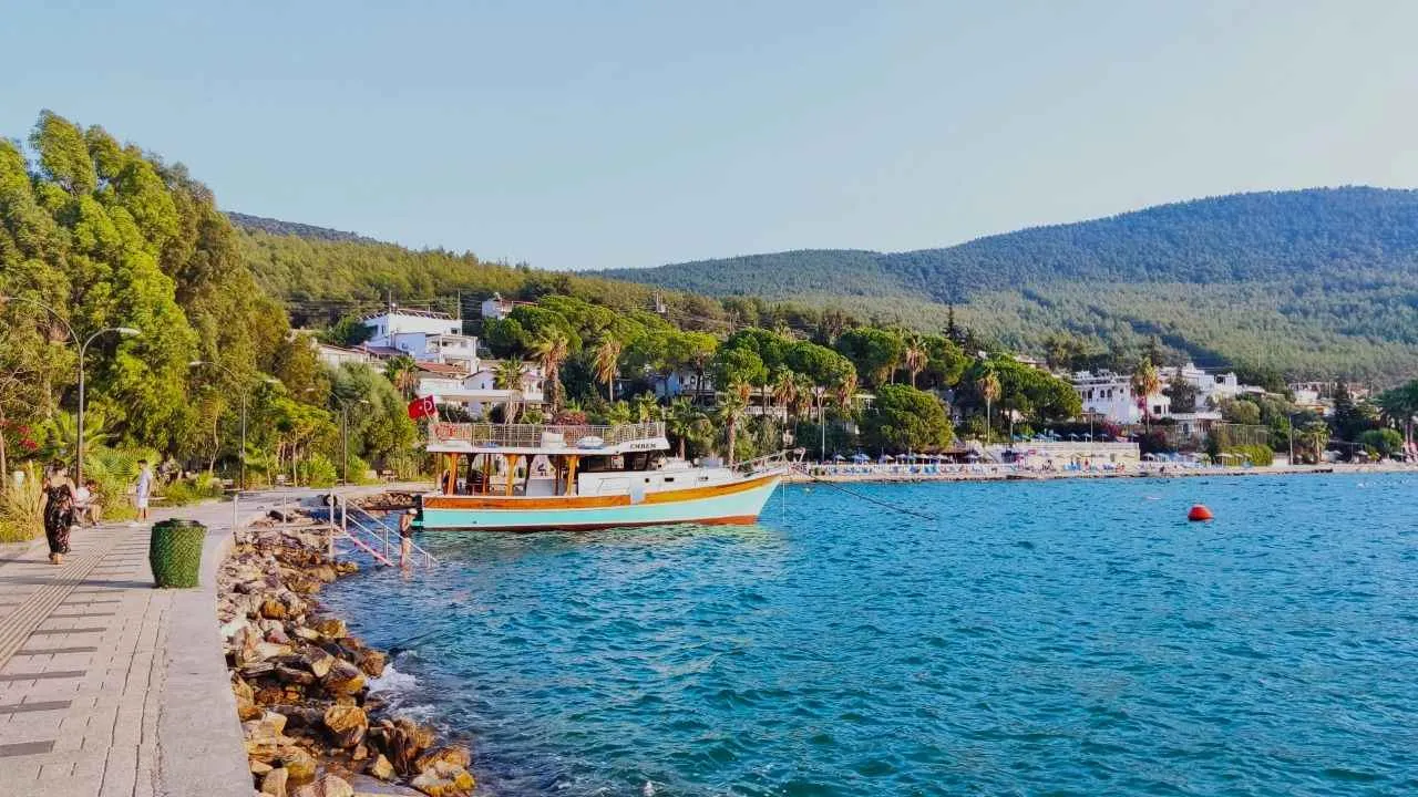 2. Güvercinlik Sahili: Sessizliğin Şarkısı