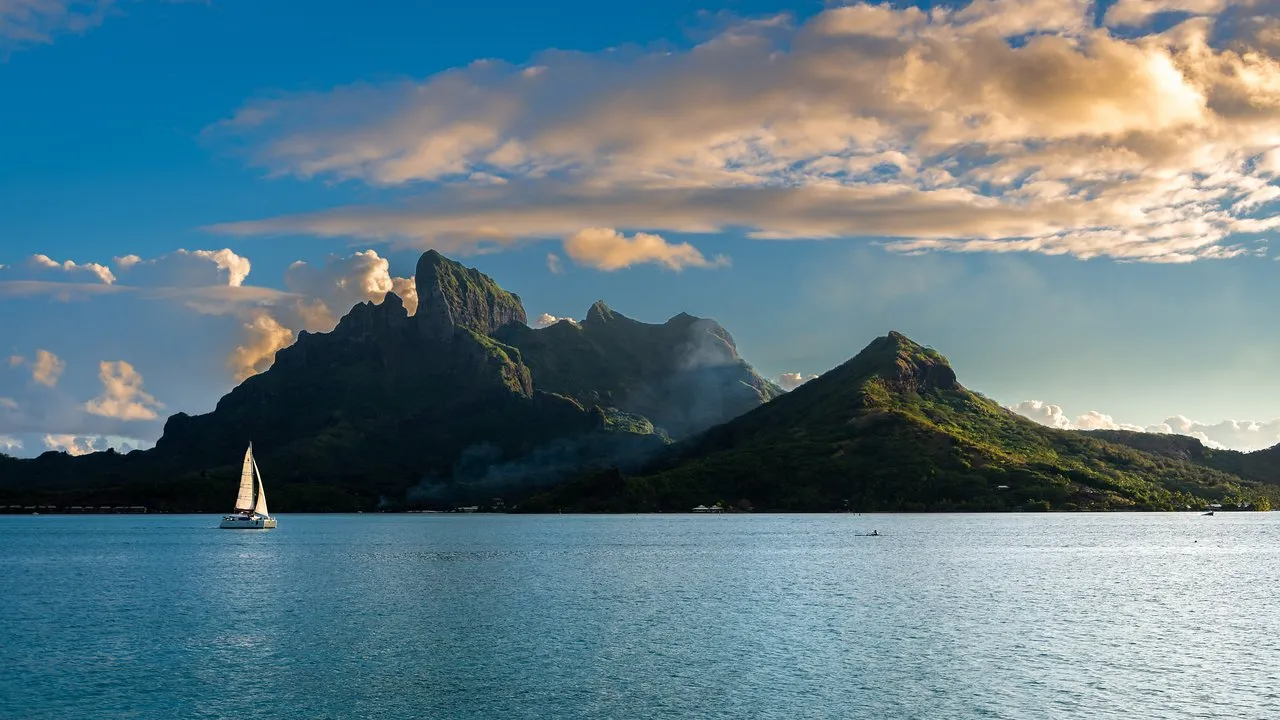3. Otemanu Dağı: Dağın Fısıldadığı Sırlar
