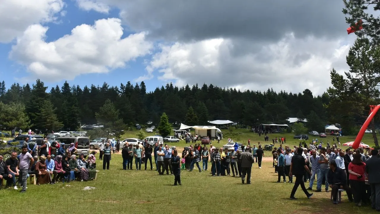Sarayd&uuml;z&uuml; Yaylası: Doğanın Kollarında Huzur