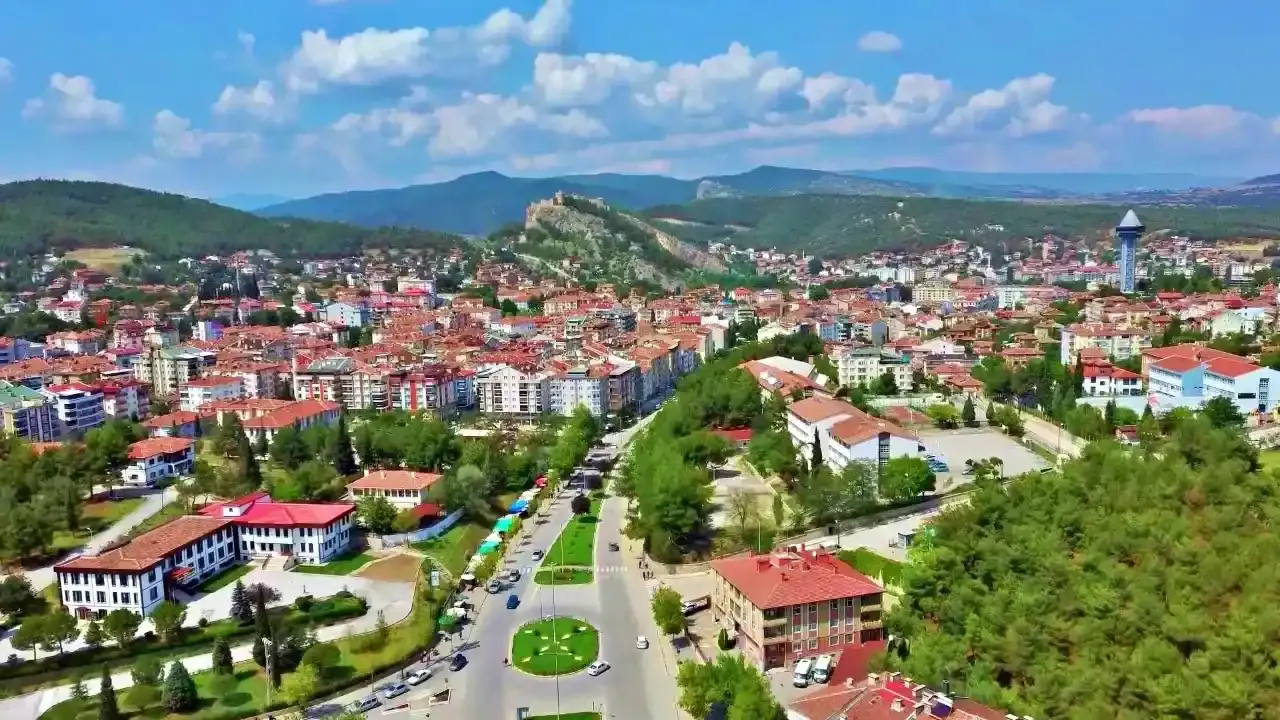 Doğa Y&uuml;r&uuml;y&uuml;ş&uuml; ve Trekking: Doğanın Kollarında Keşif