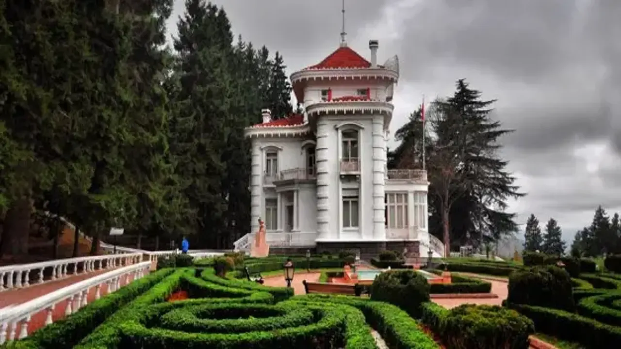 1. Atatürk Köşkü – Cumhuriyet Rüzgarı Estiren Bir Anı