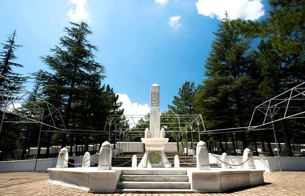 7. İnönü Şehitliği – Kurtuluşun Kalbine Bir Yolculuk