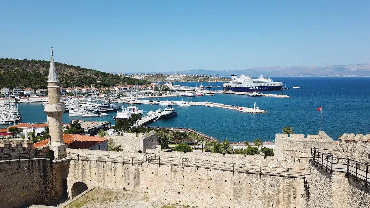 &Ccedil;eşme Kalesi