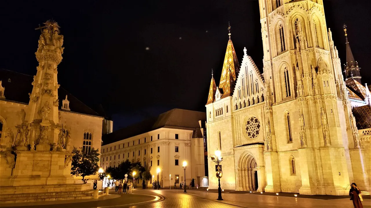 4. Matthias Kilisesi (Mátyás-templom)