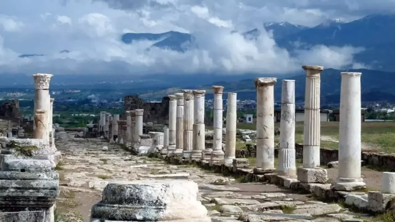 3. Laodikya Antik Kenti