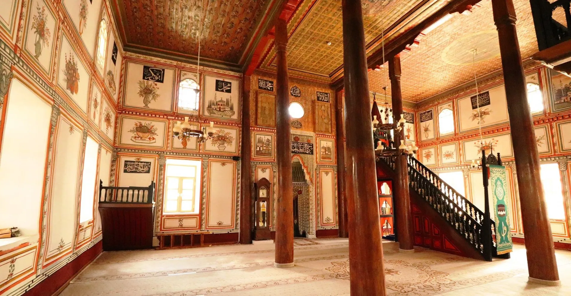 8. Acıpayam Yazır Camii