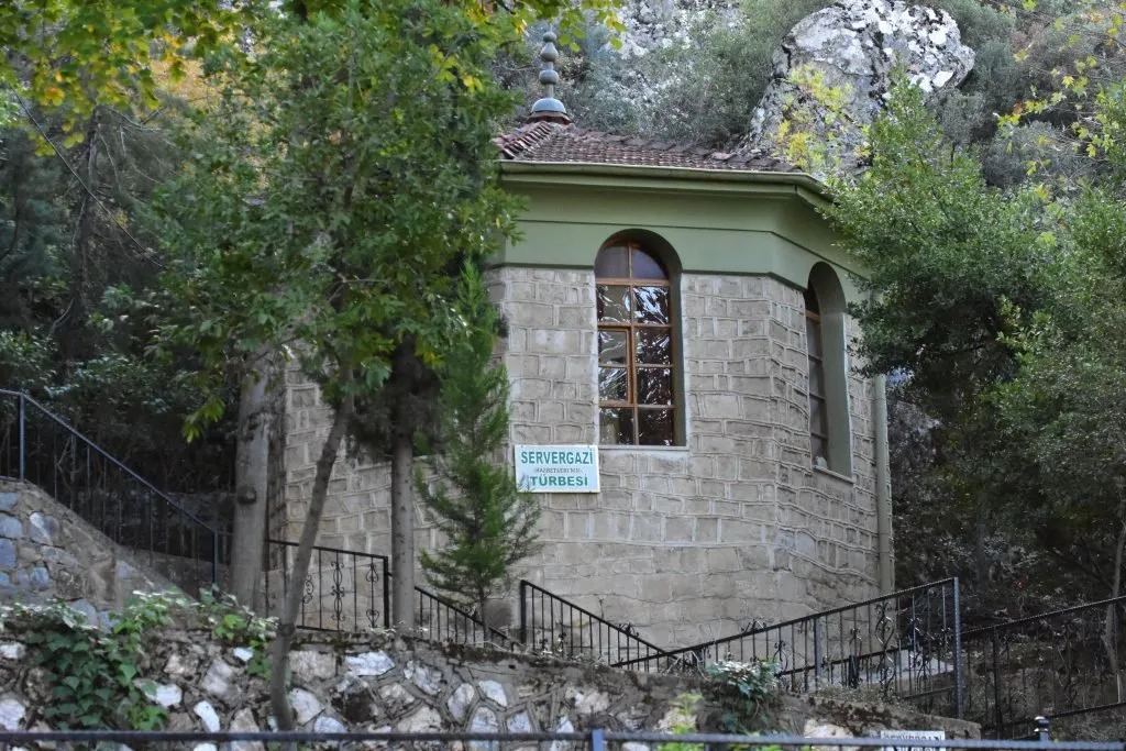 9. Servergazi Türbesi