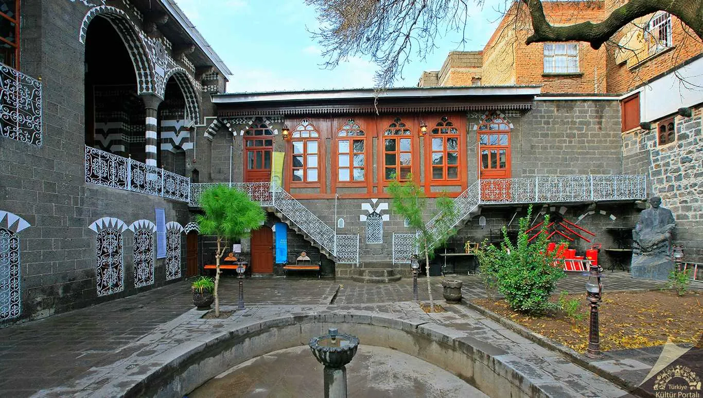 4. Cahit Sıtkı Tarancı Müzesi