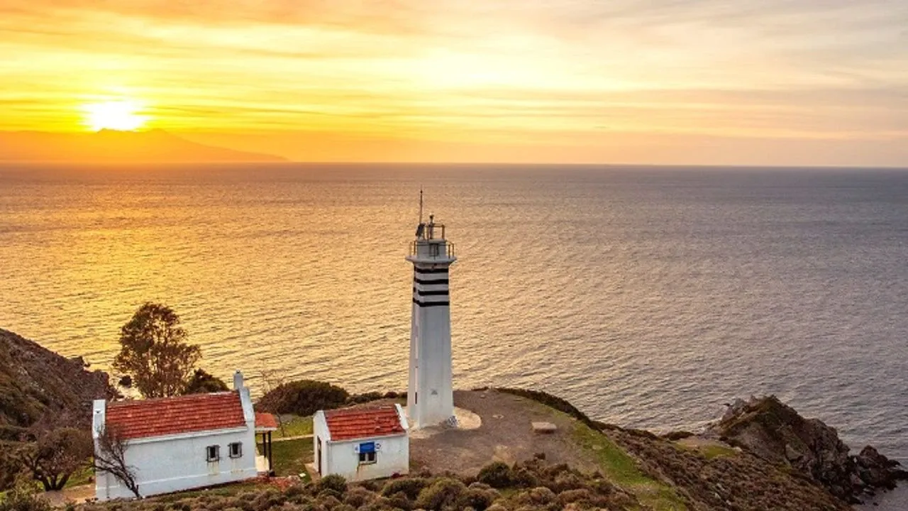 Sarpıncık Deniz Feneri