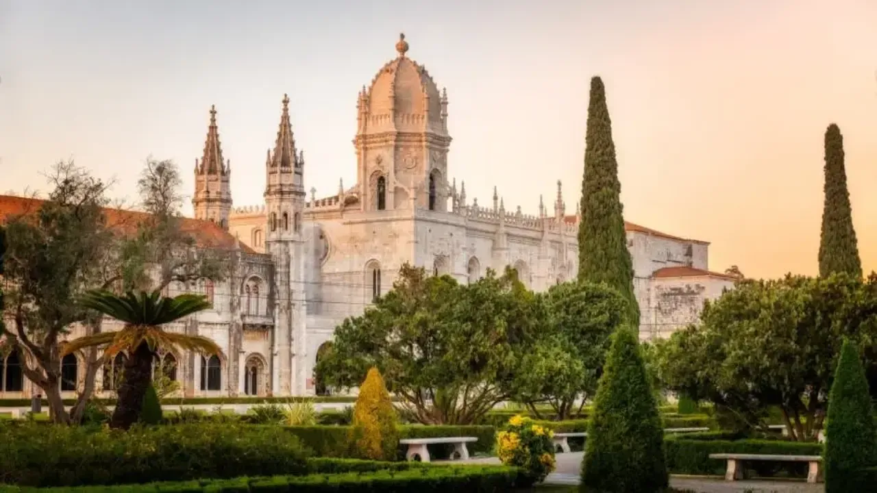 2. Jerónimos Manastırı: Sessiz Bir Hikaye Anlatıcısı