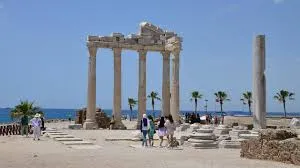 Side Antik Kenti: Tarihin Derinliklerine Yolculuk