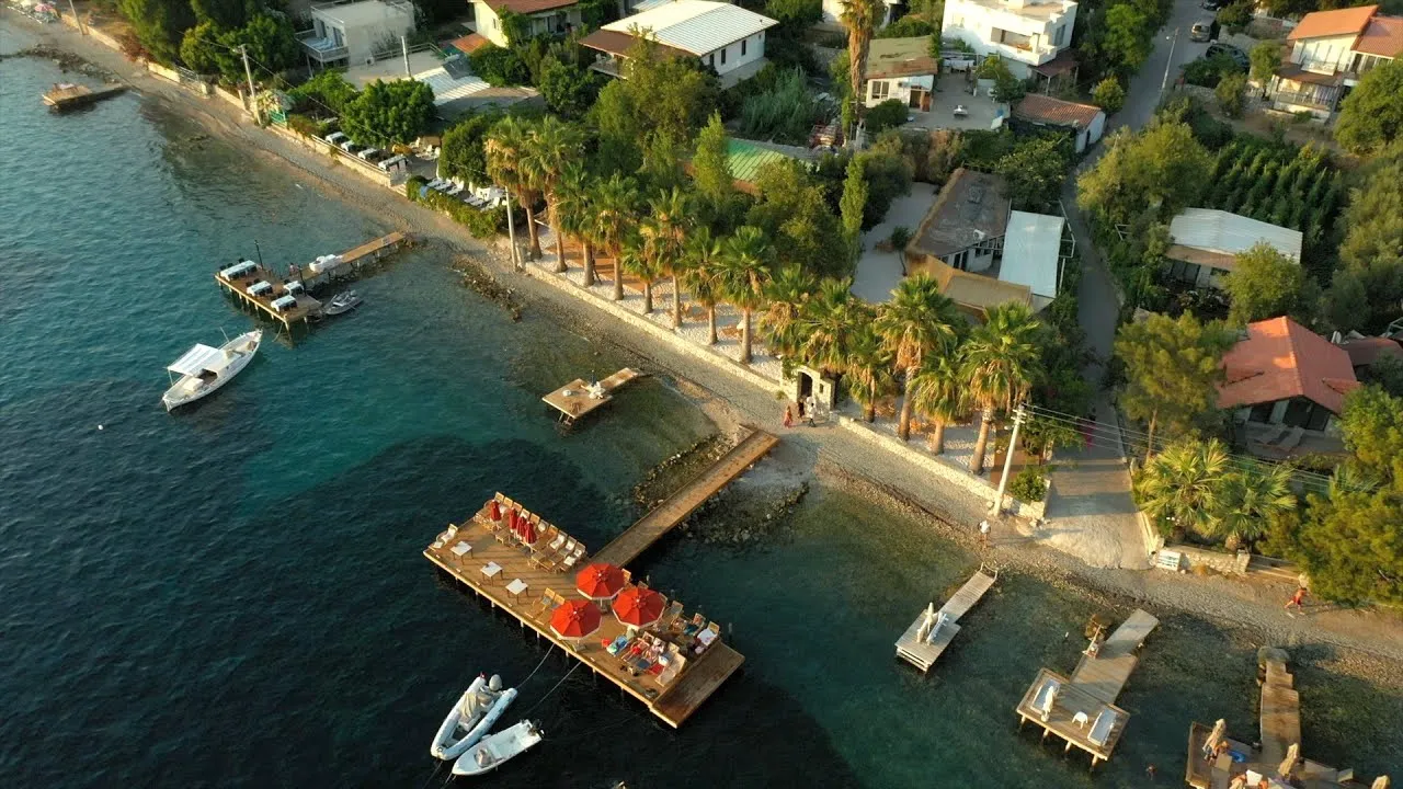 1. Söğütköy Plajı: Berrak Suların Efsunu