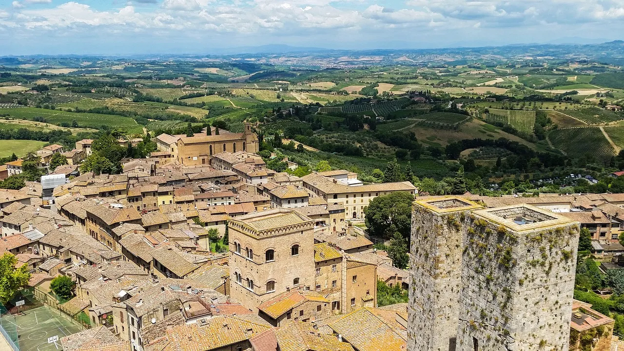 3. San Gimignano (Toskana)