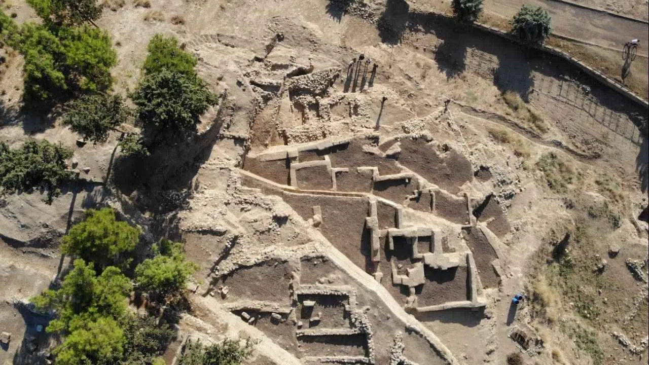 6. Yumuktepe Höyüğü