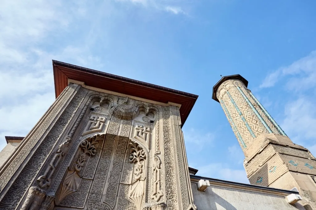 İnce Minareli Medrese