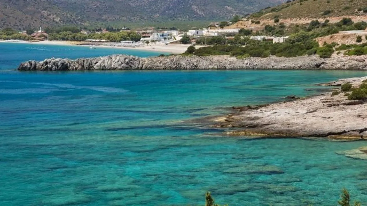 1. Yemişkumu Koyu – Erdemli