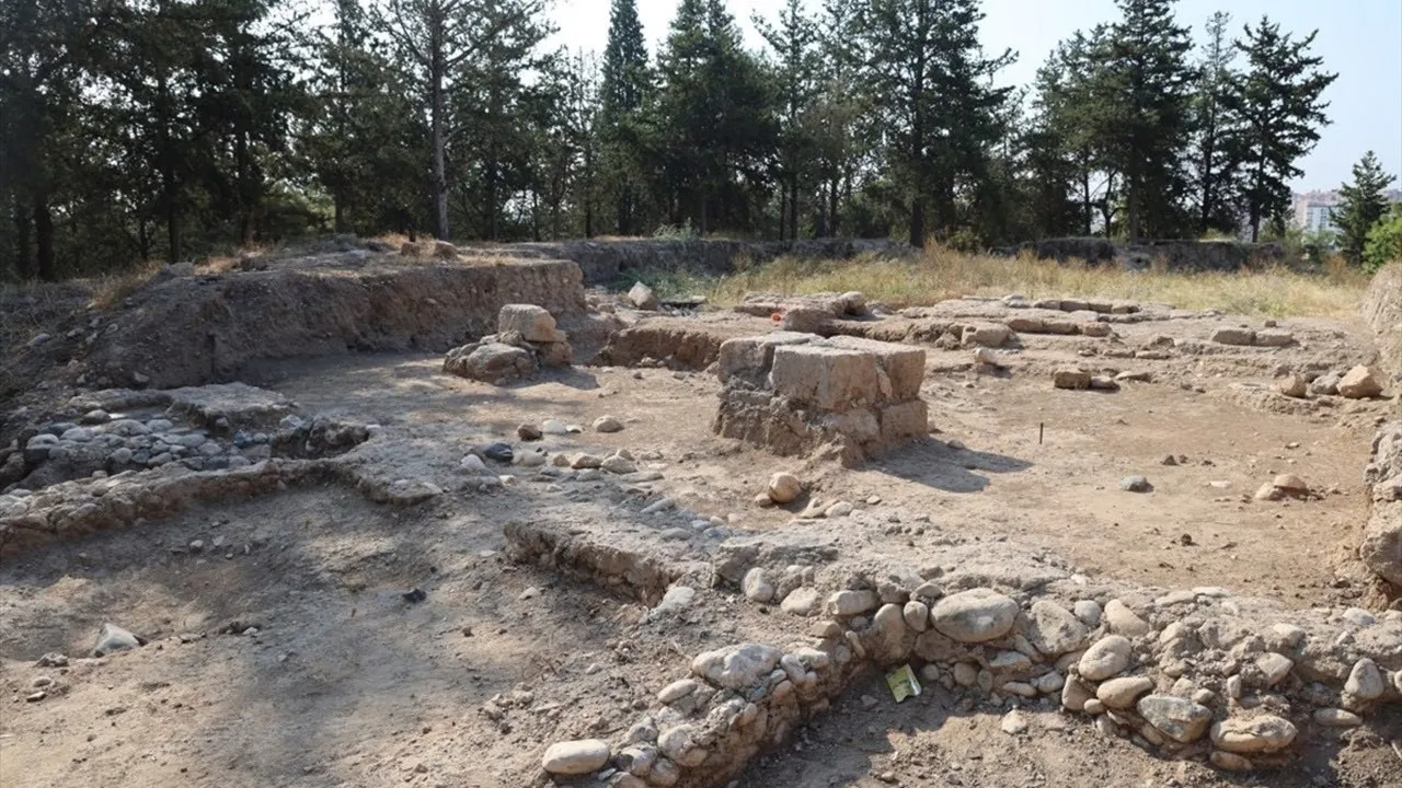 5. Yumuktepe Höyüğü