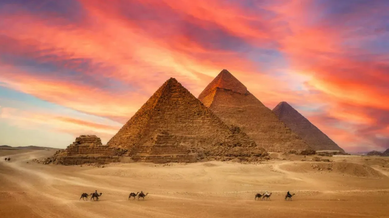 5. Piramitlere Giden Yolculuk: Tüyler Üstünde Bir Deneyim