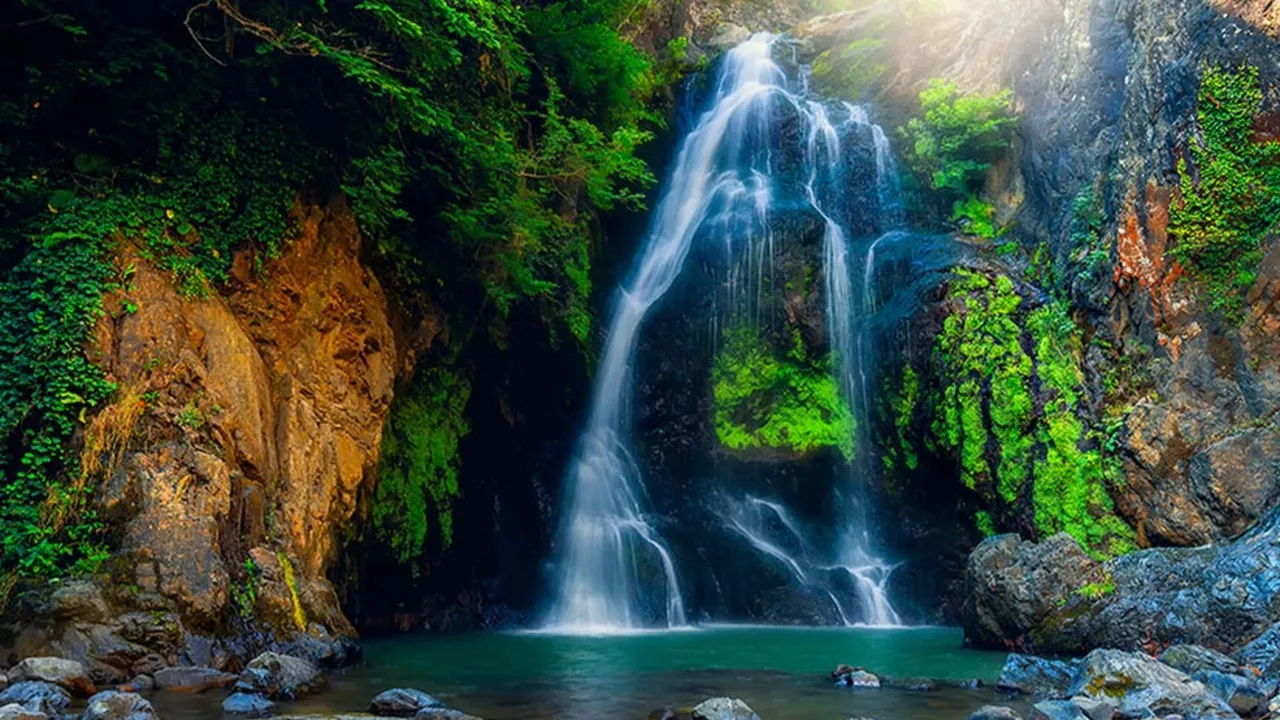 Su Düşen Şelalesi