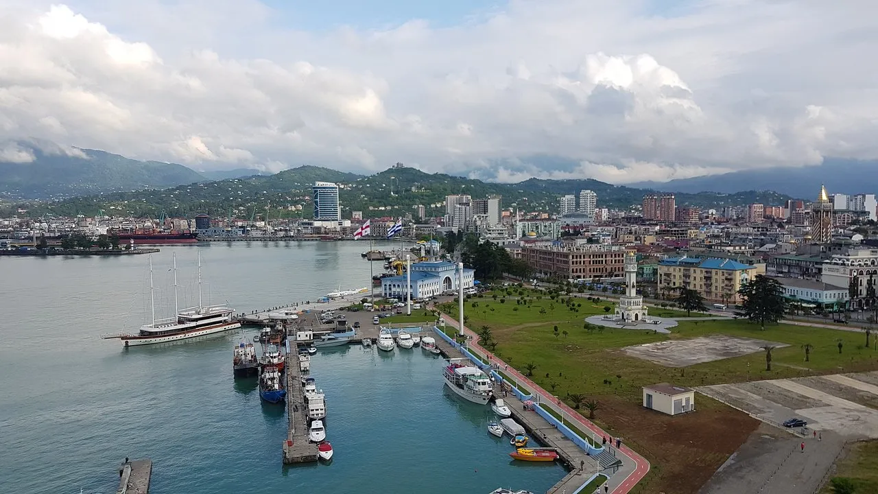 Batum Limanı ve Deniz Parkı