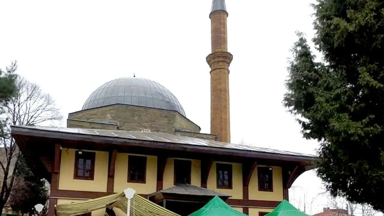 HERSEKZADE AHMET PAŞA CAMİİ