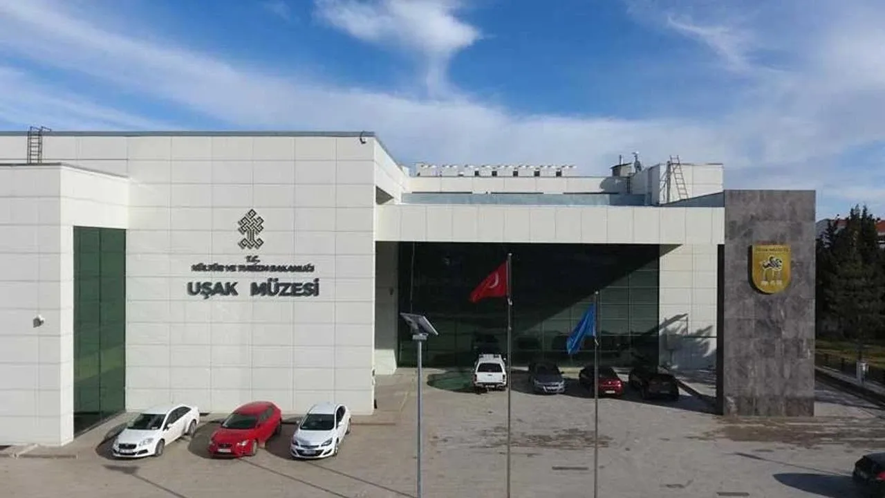 Uşak Arkeoloji Müzesi