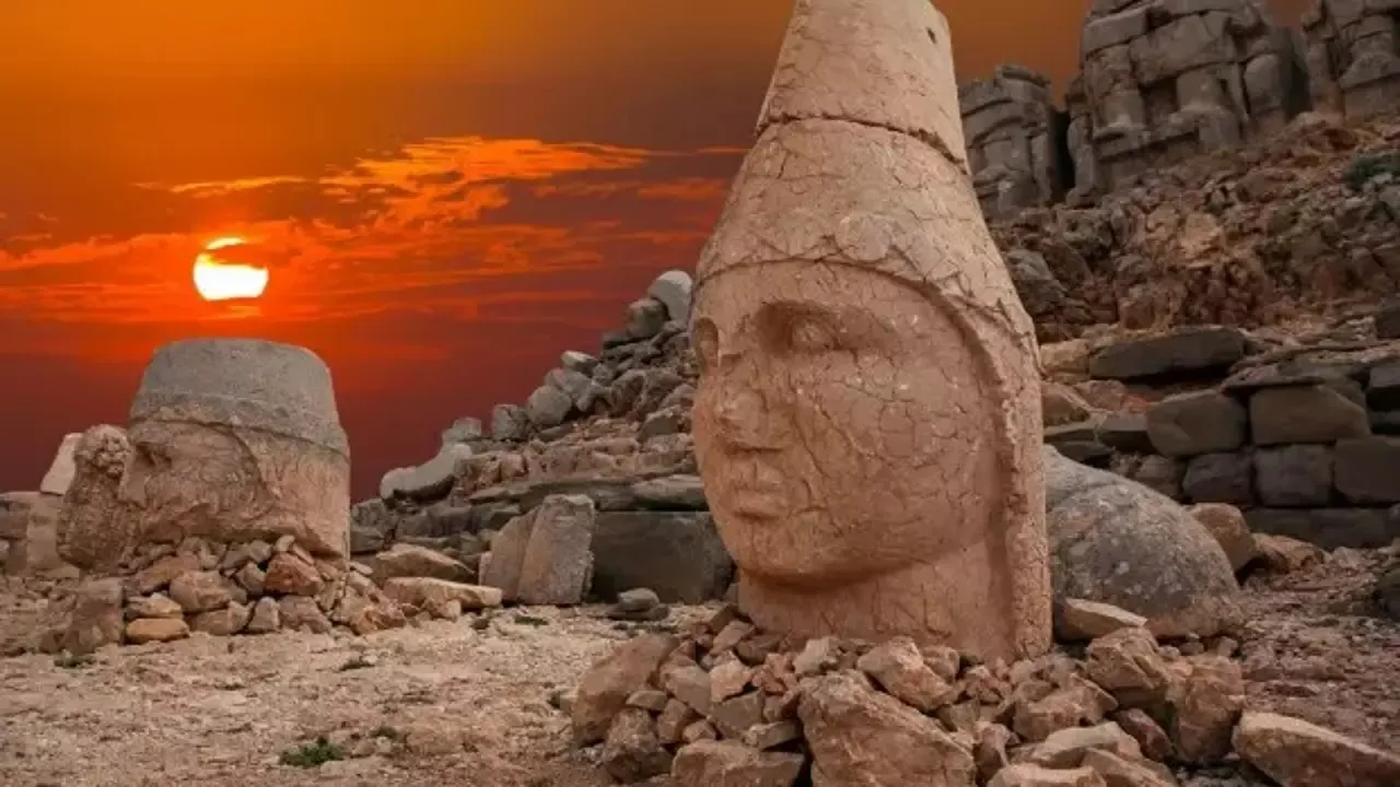 Nemrut Dağı