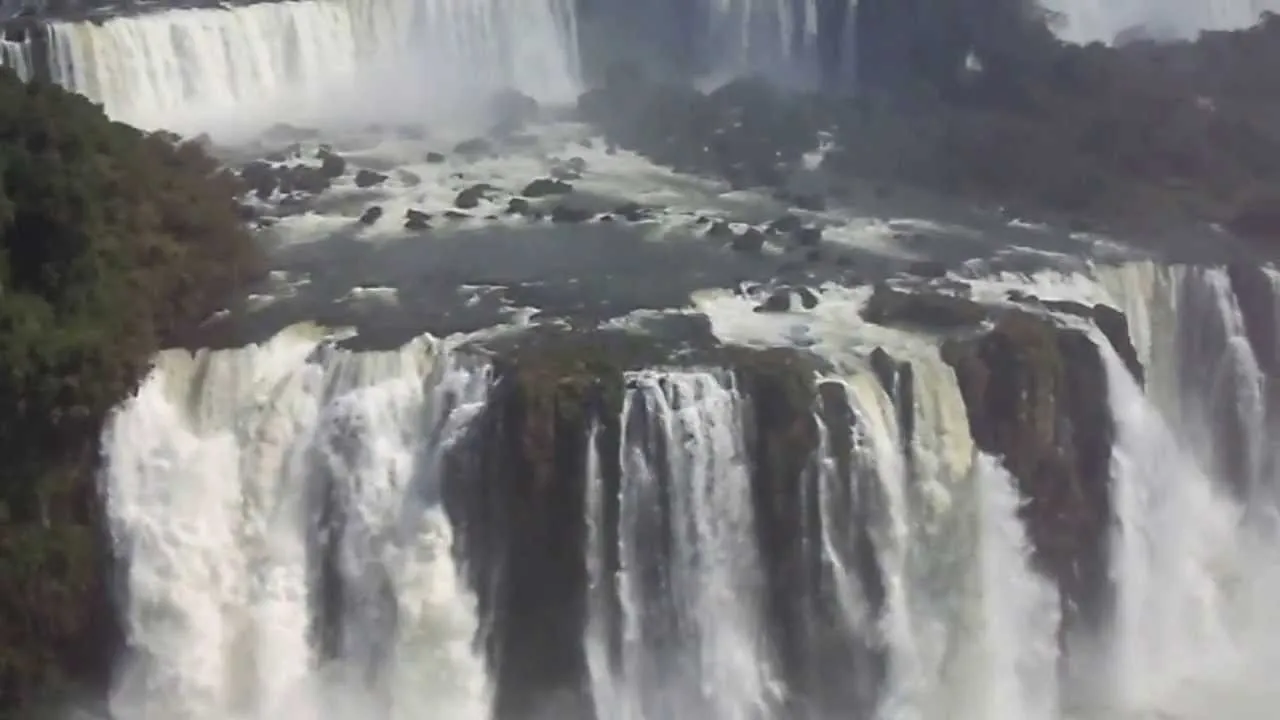 Iguaçu Şelaleleri
