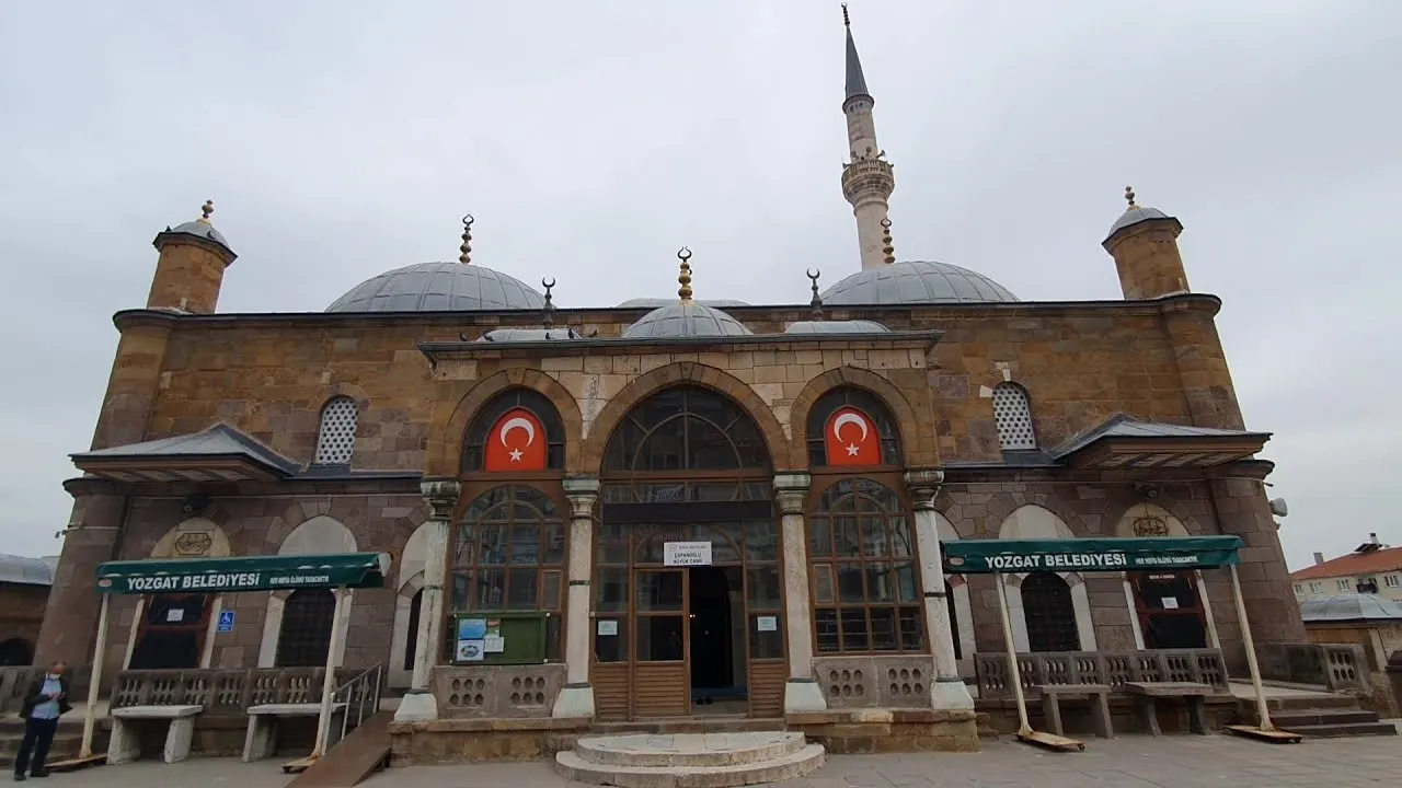 Çapanoğlu Büyük Camii