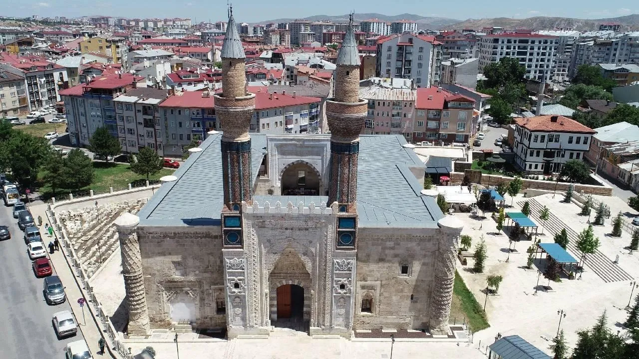 Gök Medrese