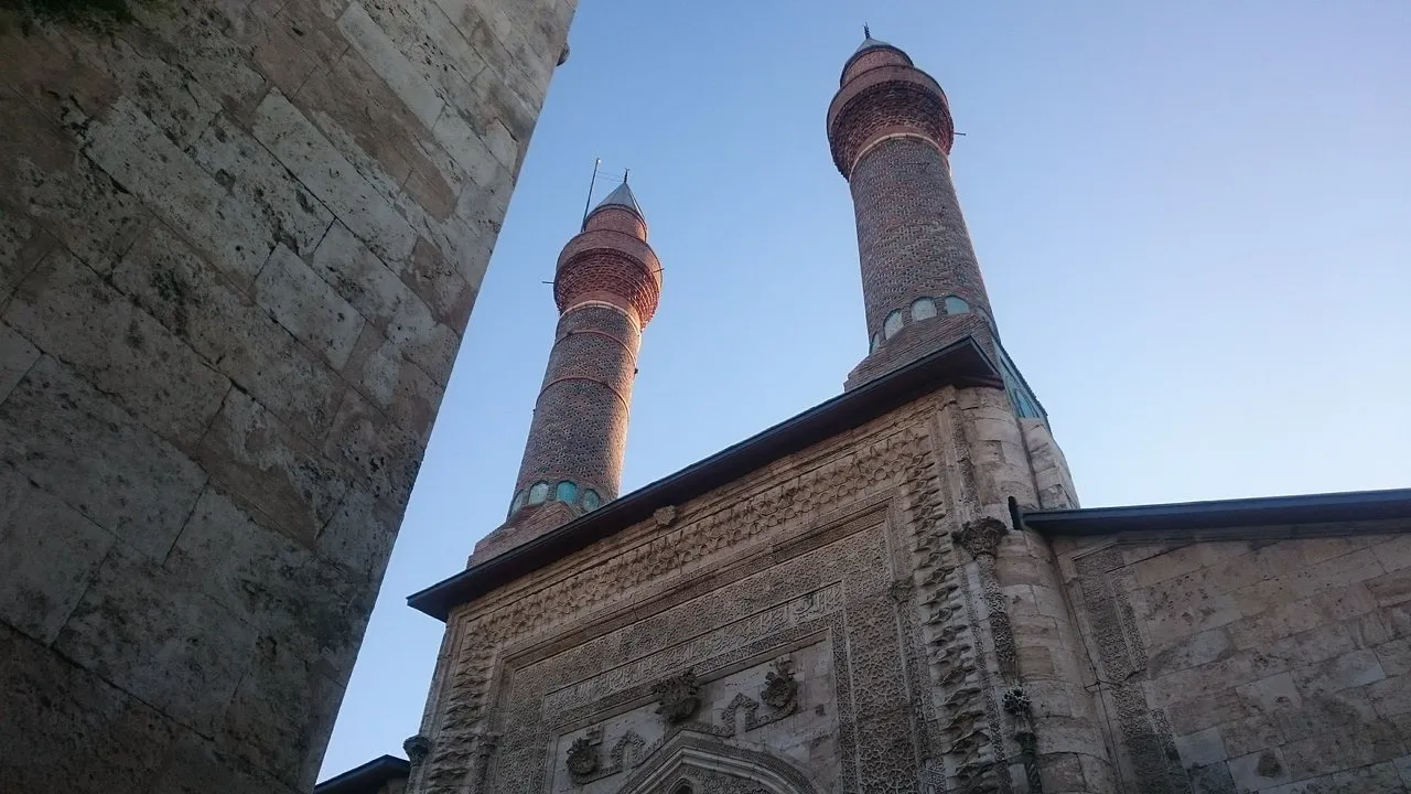 Çifte Minareli Medrese