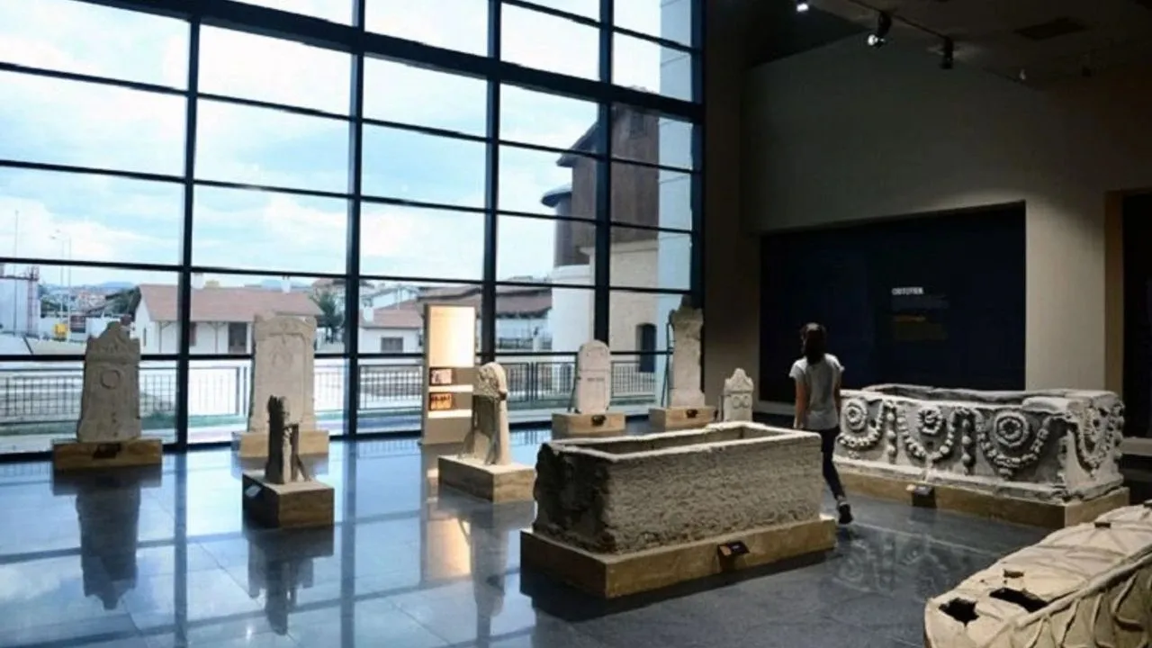 Uşak Arkeoloji Müzesi