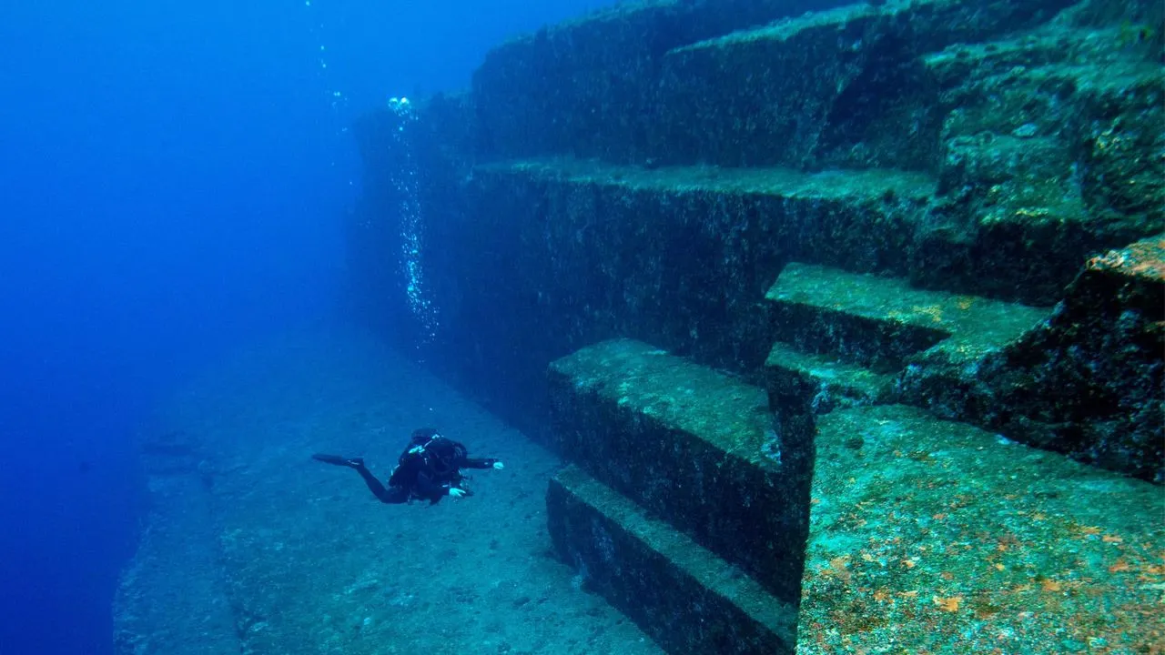 Yonaguni Anıtı
