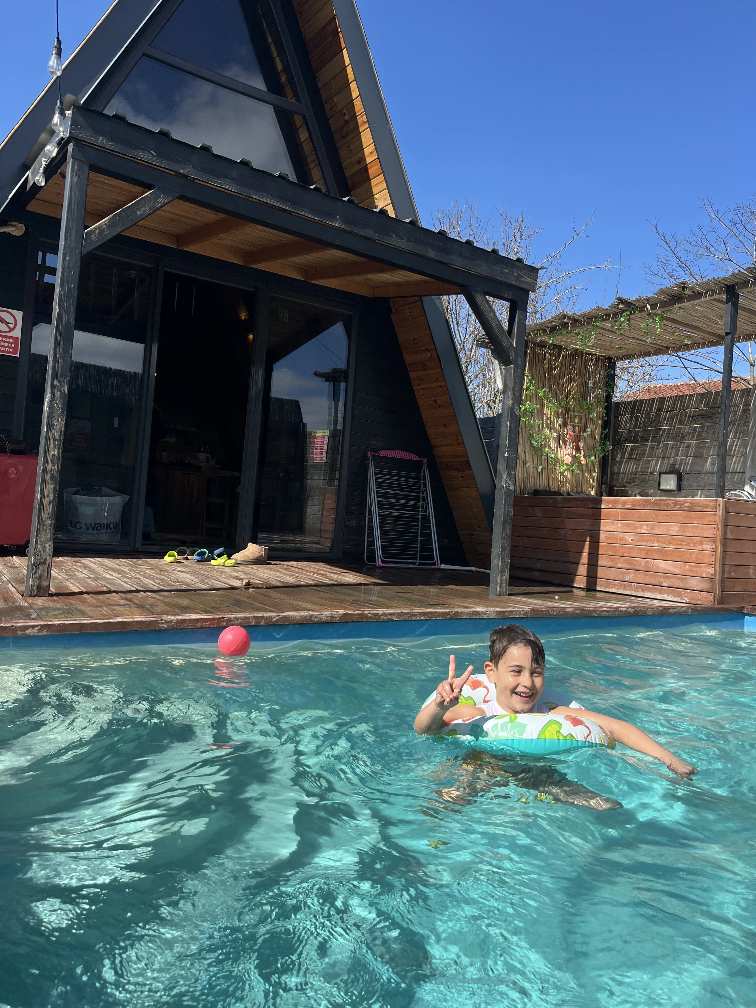 sapanca özel havuzlu bungalov